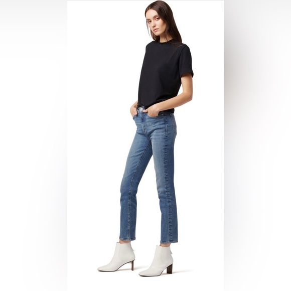Hudson Jeans Barbara High Waist, straight leg ankle jeans in Omega wash - Picture 7 of 16